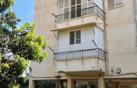 ראשוני | בשל חשש לקריסה פונו באופן מיידי דיירי בניין בלוד