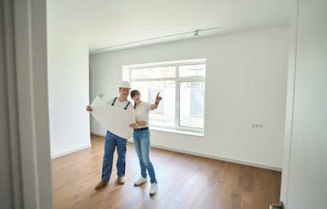 רכישת דירה מקבלן: המדריך המשפטי להגנה על כספי הרוכשים