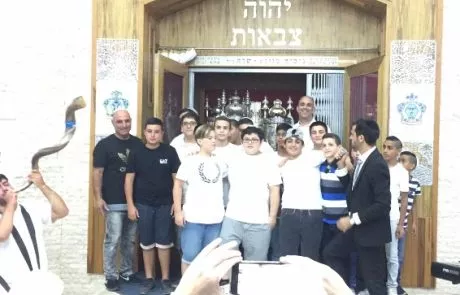 חוגגים בר מצווה עם ראש העיר