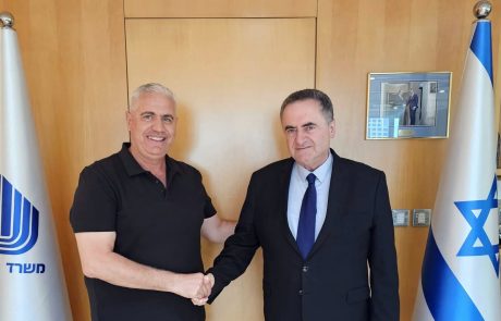 על רקע ההליכה לבחירות: גיל חדד נועד עם שר הביטחון ישראל כ”ץ