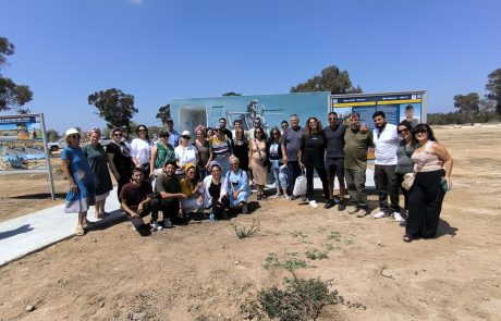 לוד צעדה בשביל רון: סיור מרגש לזכר רון שמר ז”ל, בן העיר שנרצח בפסטיבל הנובה