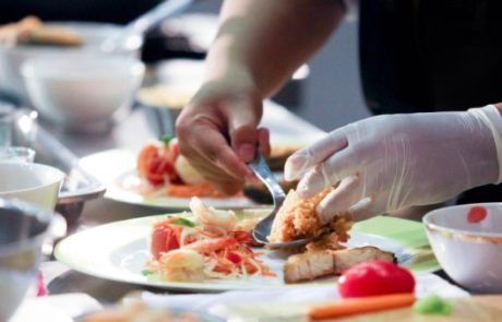 מגשי אירוח בצפון: הפתרון המושלם לאירועים איכותיים