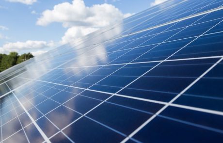 התקנת מערכות סולאריות: הדרך לחיסכון ואנרגיה ירוקה