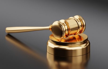 סוגיות משפטיות מורכבות – חשיבות הייעוץ עם איש מקצוע משפטי